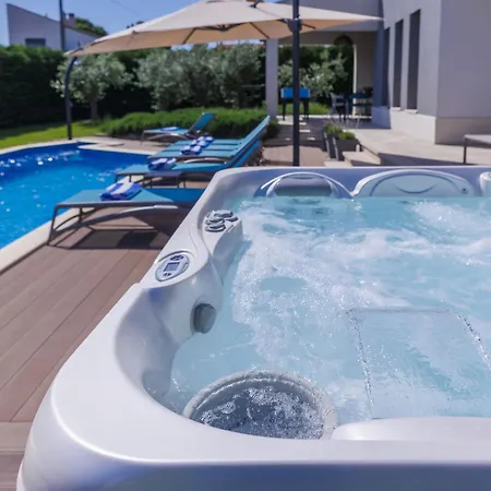 Grande By Interhome Tar-Vabriga