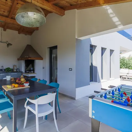 Grande By Interhome Villa *