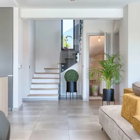 Grande By Interhome וילה Tar-Vabriga