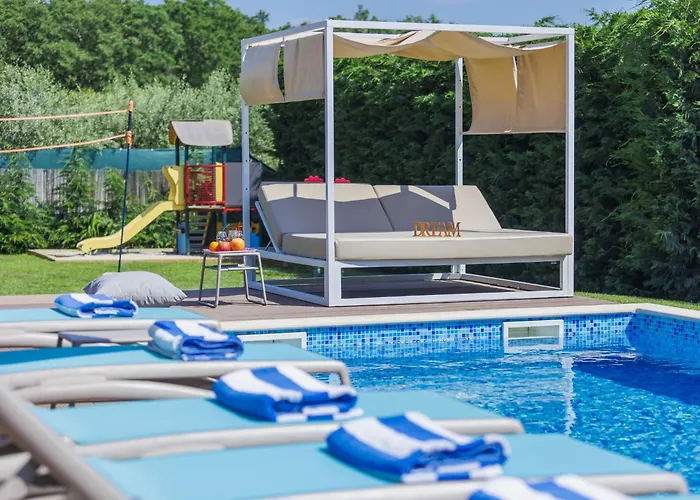 Grande By Interhome Villa Tar-Vabriga