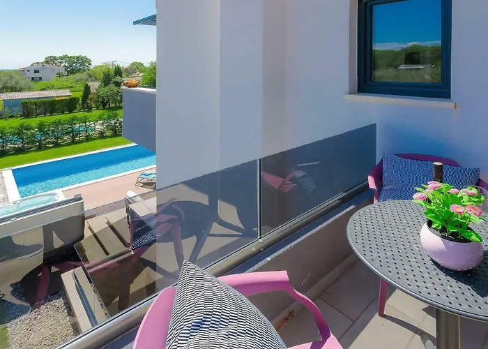 Grande By Interhome Villa Tar-Vabriga